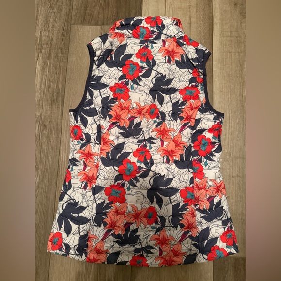 Columbia Floral Vest with Red and Navy Design - Picture 5 of 5